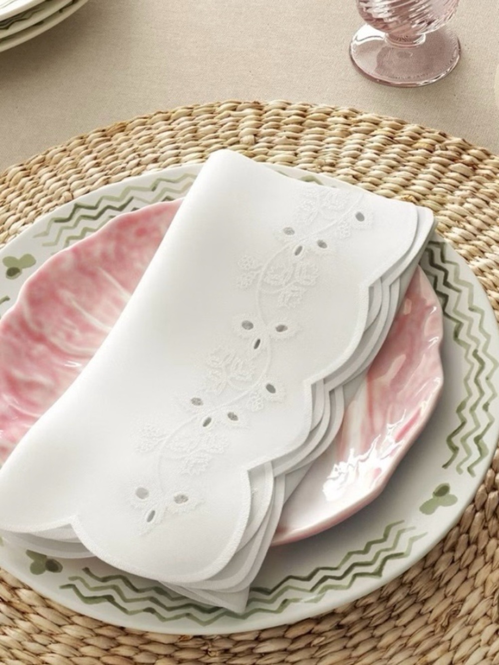 4 Threshold Eyelet Napkins - Ivory